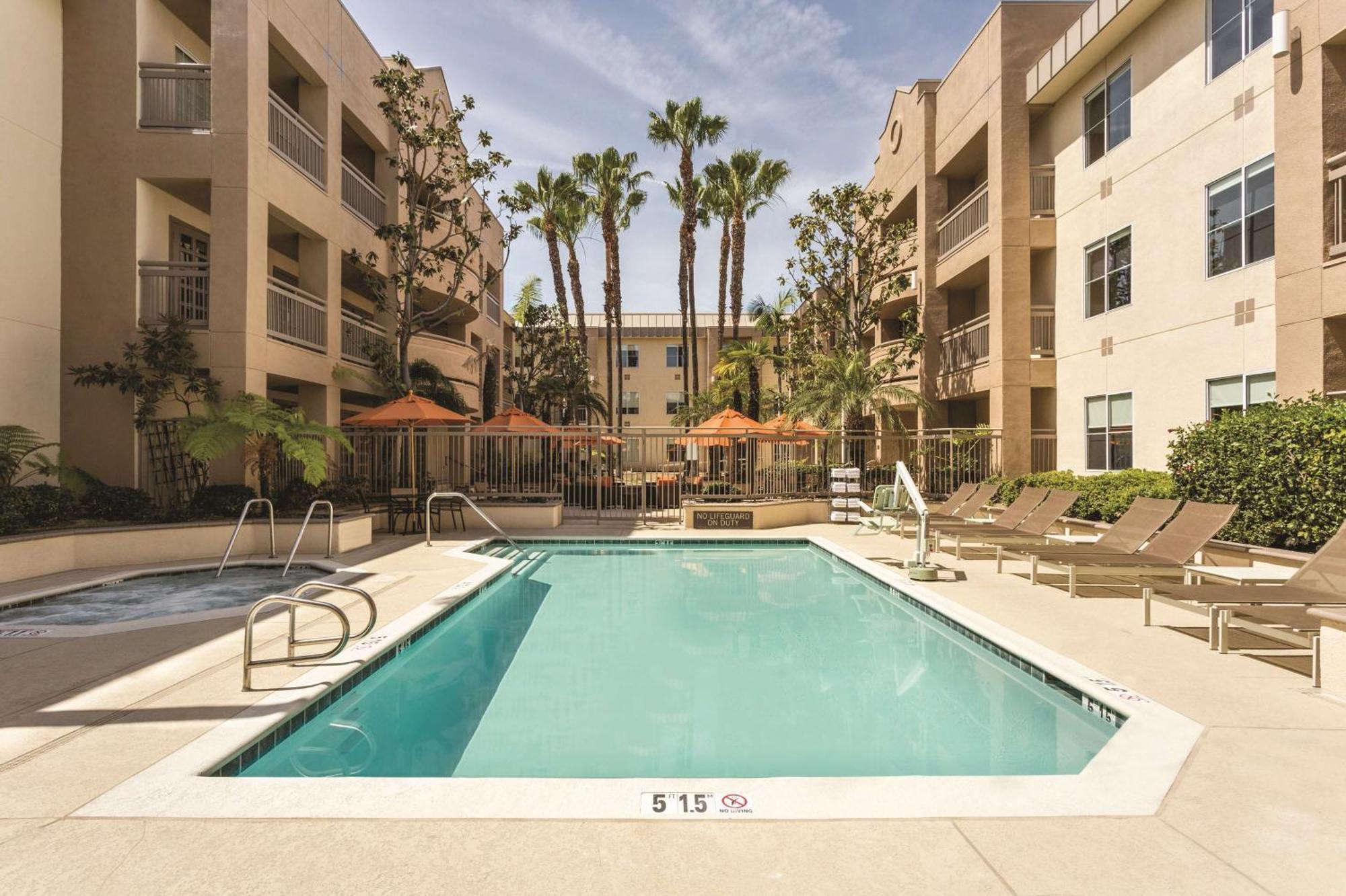 Отель Hyatt House Cypress / Anaheim Экстерьер фото